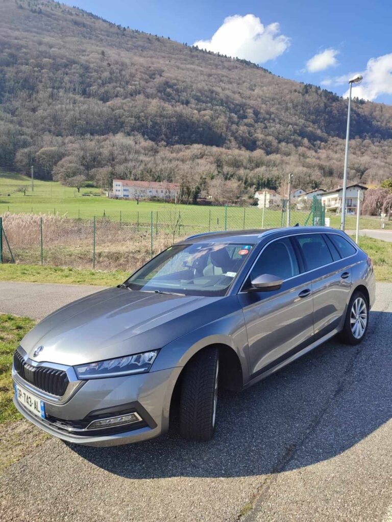 Comparaison VTC vs Taxi Prévessin-Moëns Aéroport Genève